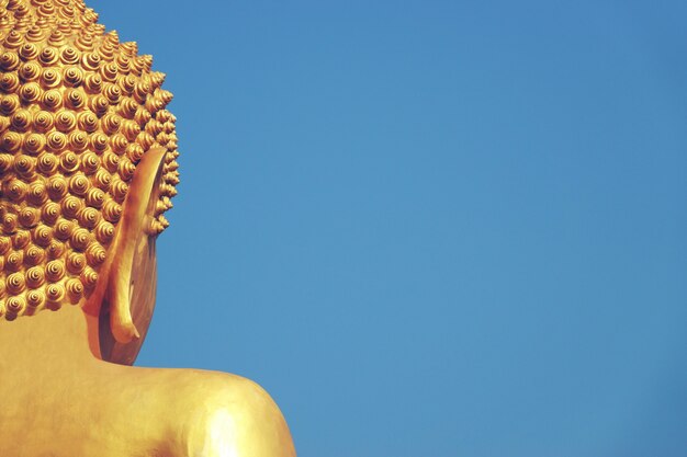 Chachoengseo, Thailand Buddha-Statue bei Wat Veerachote