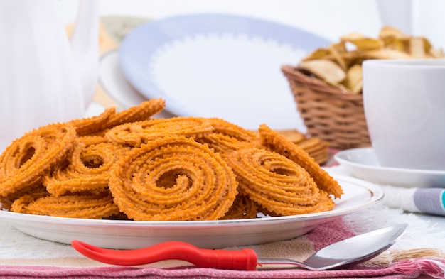 Chakli de lanche tradicional indiano