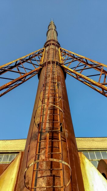 Chaminé de Urbex de uma central de aquecimento abandonada