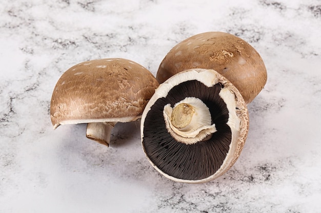 Foto champignon castanho cru para cozinha