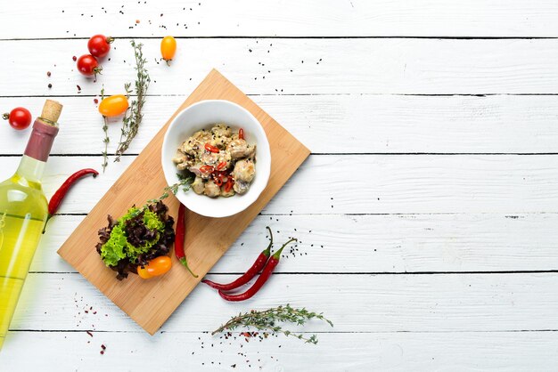 Champignons in Sahnesauce Draufsicht Freier Kopierplatz