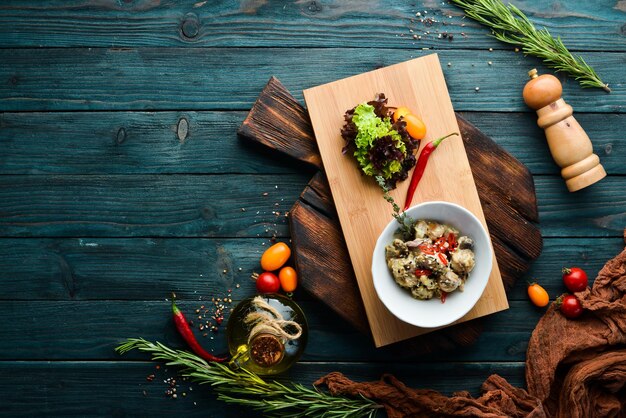 Champignons in Sahnesauce Draufsicht Freier Kopierplatz