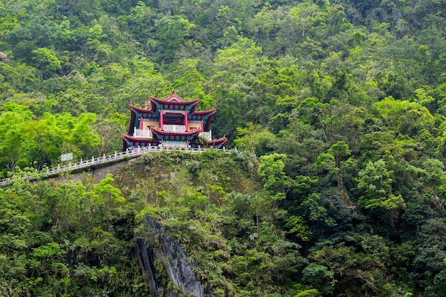 Changchun-Tempel und Wasserfall bei Taroko National Park