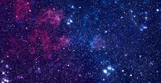 Chaotischer Weltraumhintergrund. Planeten, Sterne und Galaxien im Weltraum zeigen die Schönheit der Weltraumforschung.