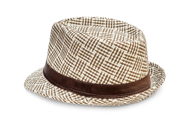 chapéu de verão no fundo branco