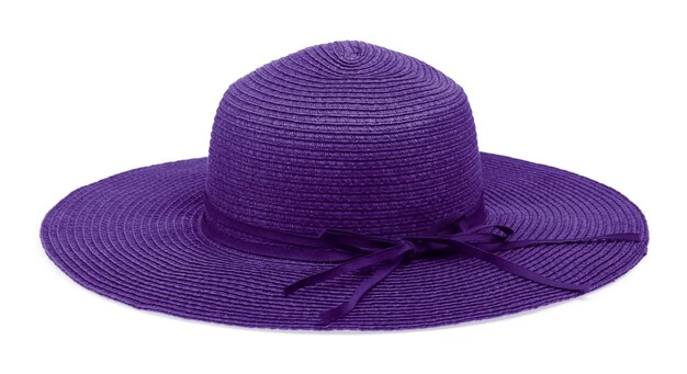 Chapéu feminino de verão isolado no fundo branco