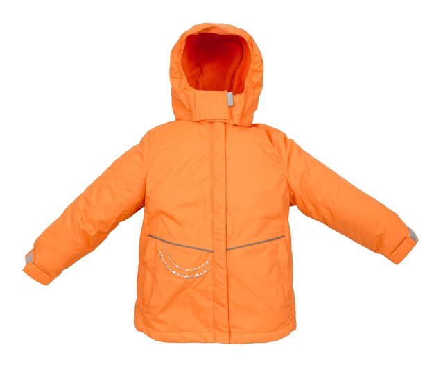 Chaqueta de invierno para mujer para niños aislada sobre fondo blanco.