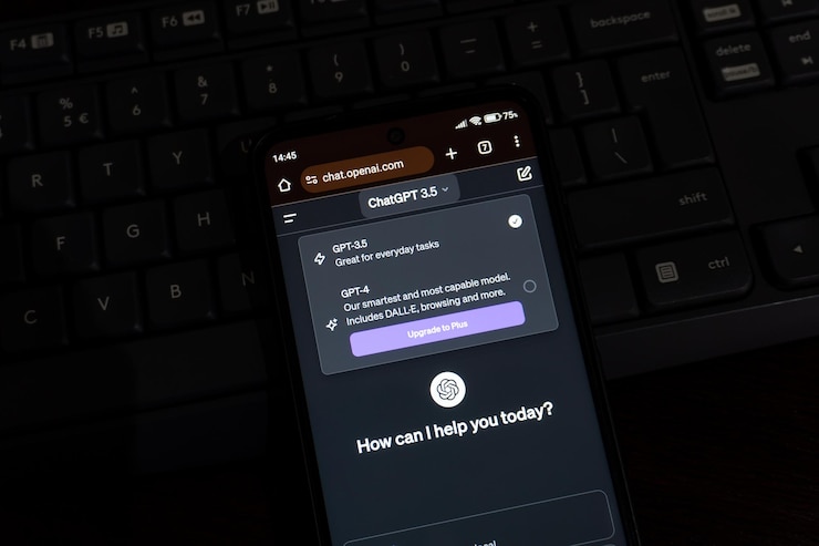 Foto chatgpt un prototipo de chatbot de ia se ve en el sitio web de openai