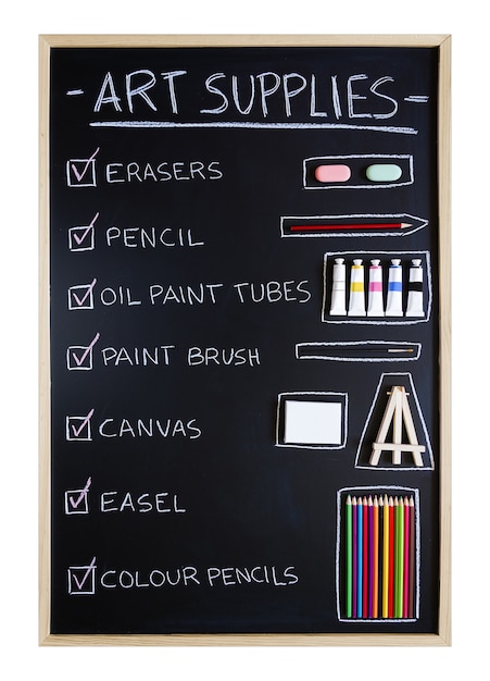 Checkliste für Künstlerbedarf auf Tafelhintergrund