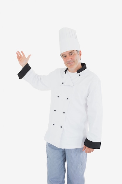 Chef mostrando algo en blanco