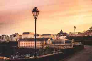 Foto chemine de la corniche en luxemburgo ciudad