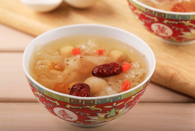 Cheng Teng Chinese Herbal Drink Sopa Doce de Frutos Secos em Rock Sugar Syrup