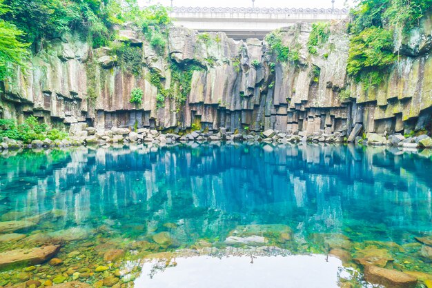 Foto cheonjeyeon cachoeiras em jeju isaland