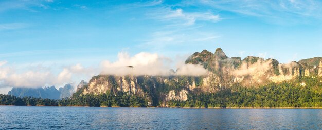 Cheow Lan See, Khao Sok Nationalpark in Thailand