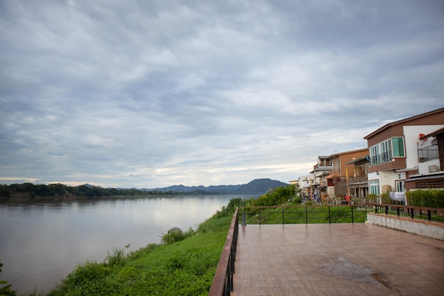 Chiang Khan é a cidade turística do rio mekong, um destino turístico popular na parte nordeste da Tailândia.