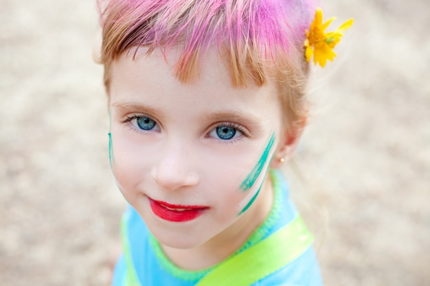 chica de ojos azules niña pinted cara maquillaje