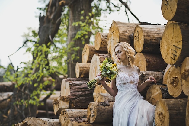 La chica del vestido de madera 3203