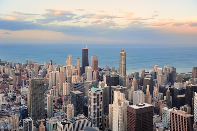 Chicago-Skyline bei Sonnenuntergang