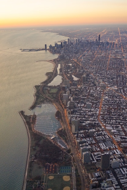 Foto chicago skyline sonnenaufgang mit lake michigan