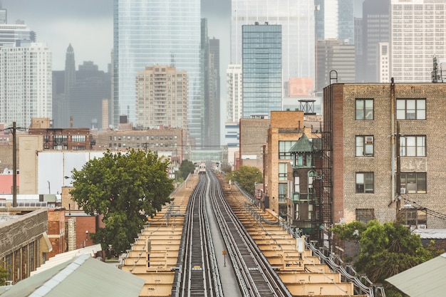 Chicago, vista ferroviaria con rascacielos de la ciudad