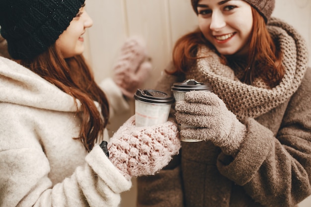 Chicas con café