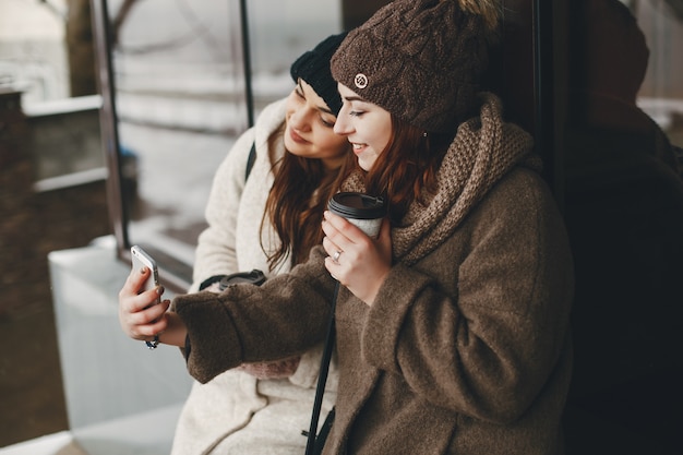 Chicas con café