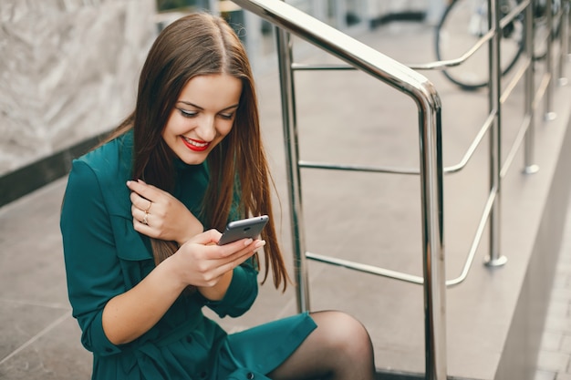 chicas con teléfono