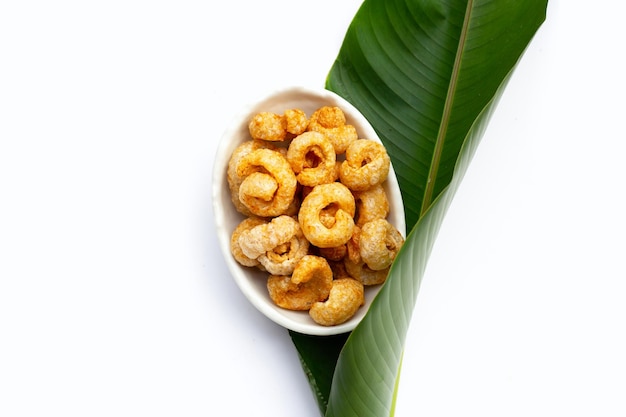 Chicharrones crujientes o snack de cerdo