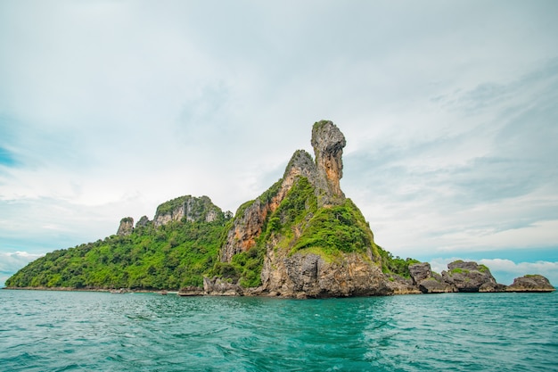 Chicken Island, Koh Gai o Koh Khai. Con forma de pollo, isla famosa en Krabi