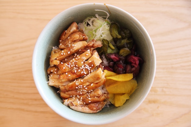 Chicken Teriyaki auf Reis japanisches Essen