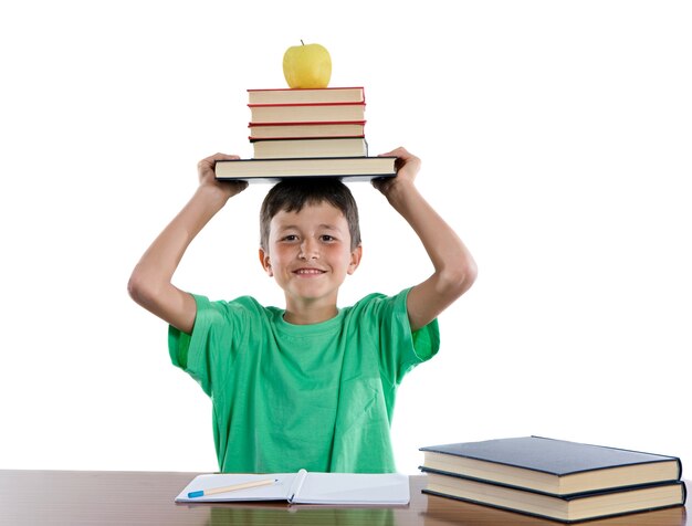 Foto chico adorable estudiante sobre un fondo blanco