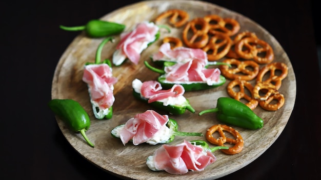 Chiles jalapeños con tocino y queso crema Merienda saludable