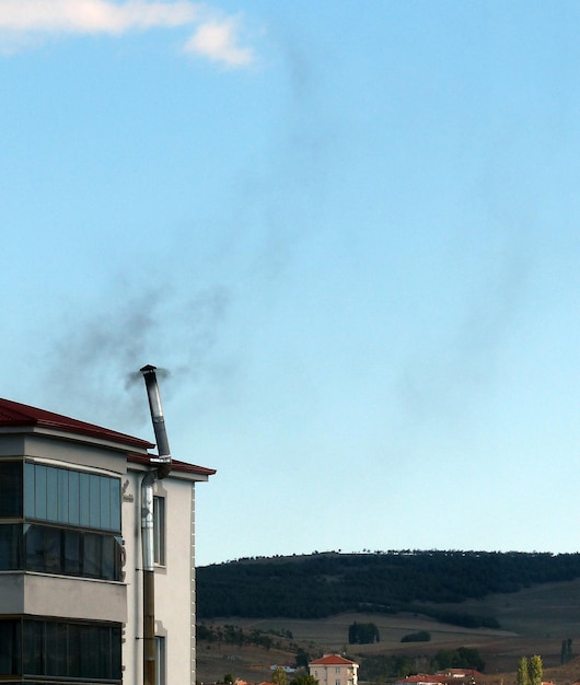 La chimenea del horno de pan La chimenea del horno