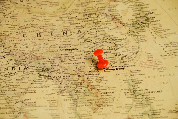 China está en el mapa antiguo y el botón rojo está atascado en el territorio de Hong Kong