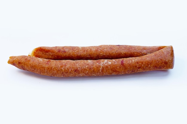 Chinesische Wurst auf weißem Hintergrund