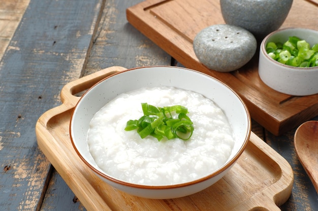 Chinesisches Essen Reisbrei oder Congee köstliches traditionelles chinesisches Frühstück