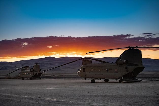 Chinook-Sonnenuntergang