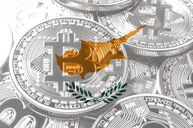 Chipre bandera de bitcoin, bandera nacional concepto de criptomoneda fondo negro