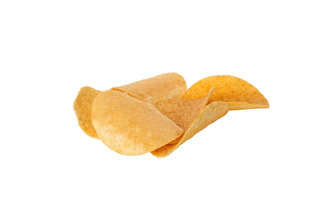 Chips de batata isolados em fundo branco