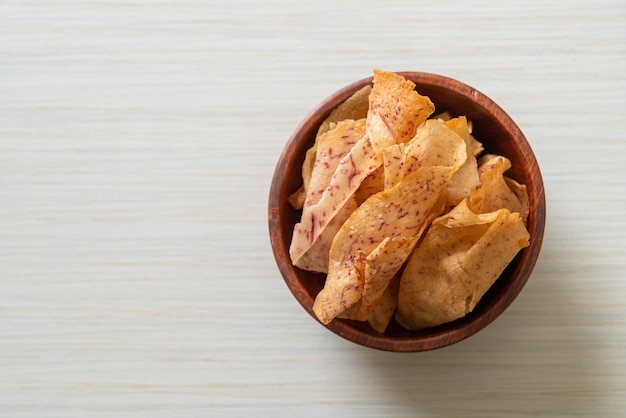 Chips de taro crocantes