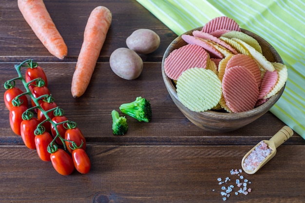 Foto chips de vegetales saludables