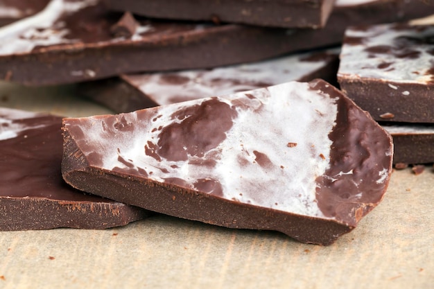 Chocolate com cacau e alto teor de manteiga de cacau