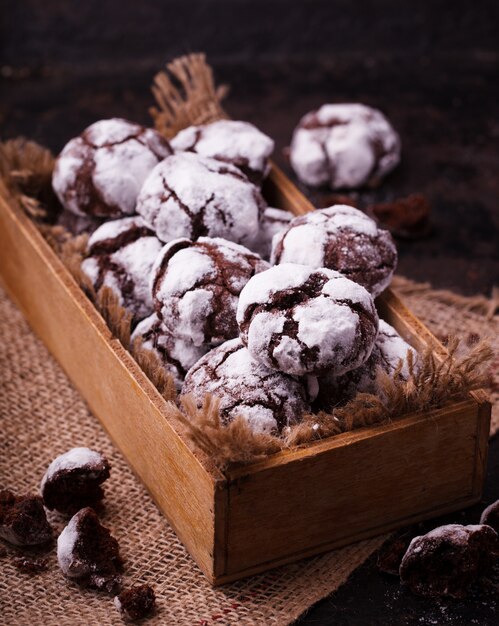 Chocolate Crinkles Baking Tradicional de Natal