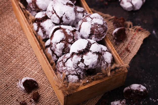 Chocolate Crinkles Baking Tradicional de Natal