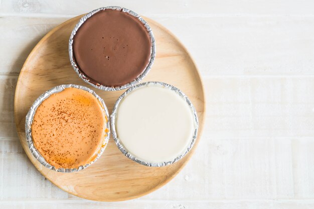 Chocolate, leite de baunilha e leite bolo macio de chá