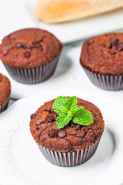 Chocolate, muffin, hortelã, madeira, tabela