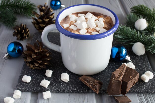 Chocolate quente com marshmallows