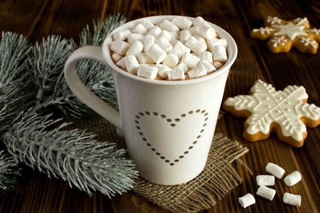 Chocolate quente com marshmallows