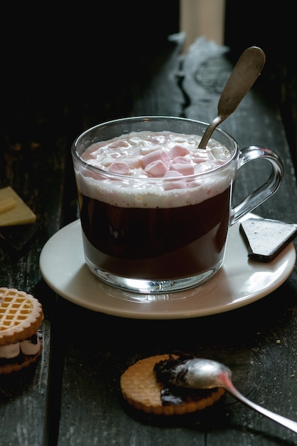 Chocolate quente com marshmallows