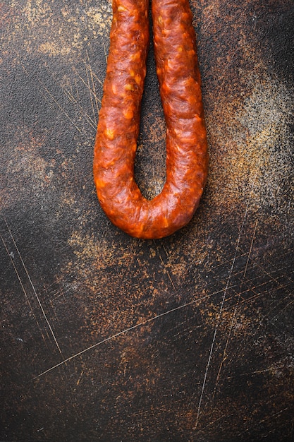 Chorizo tradicional salami con espacio de copia